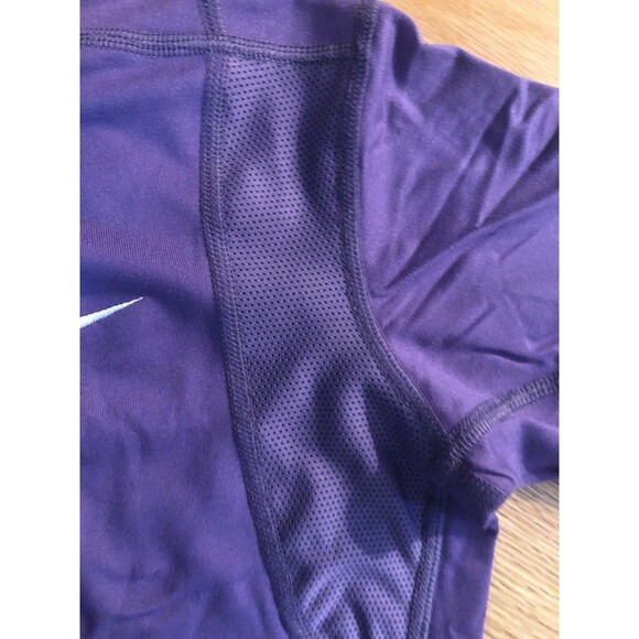 Nike Womens FitDry Small 4-6 Purple Workout T Shirt NWOT Poly Spandex Gym - Picture 7 of 11